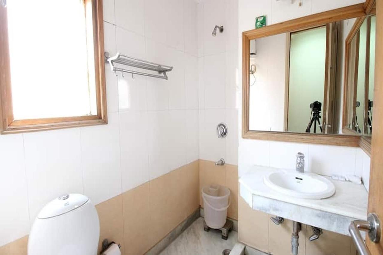 Greenleaf Apartment And Suites, Kalkaji Ню Делхи Екстериор снимка