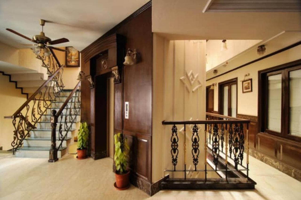 Greenleaf Apartment And Suites, Kalkaji Ню Делхи Екстериор снимка