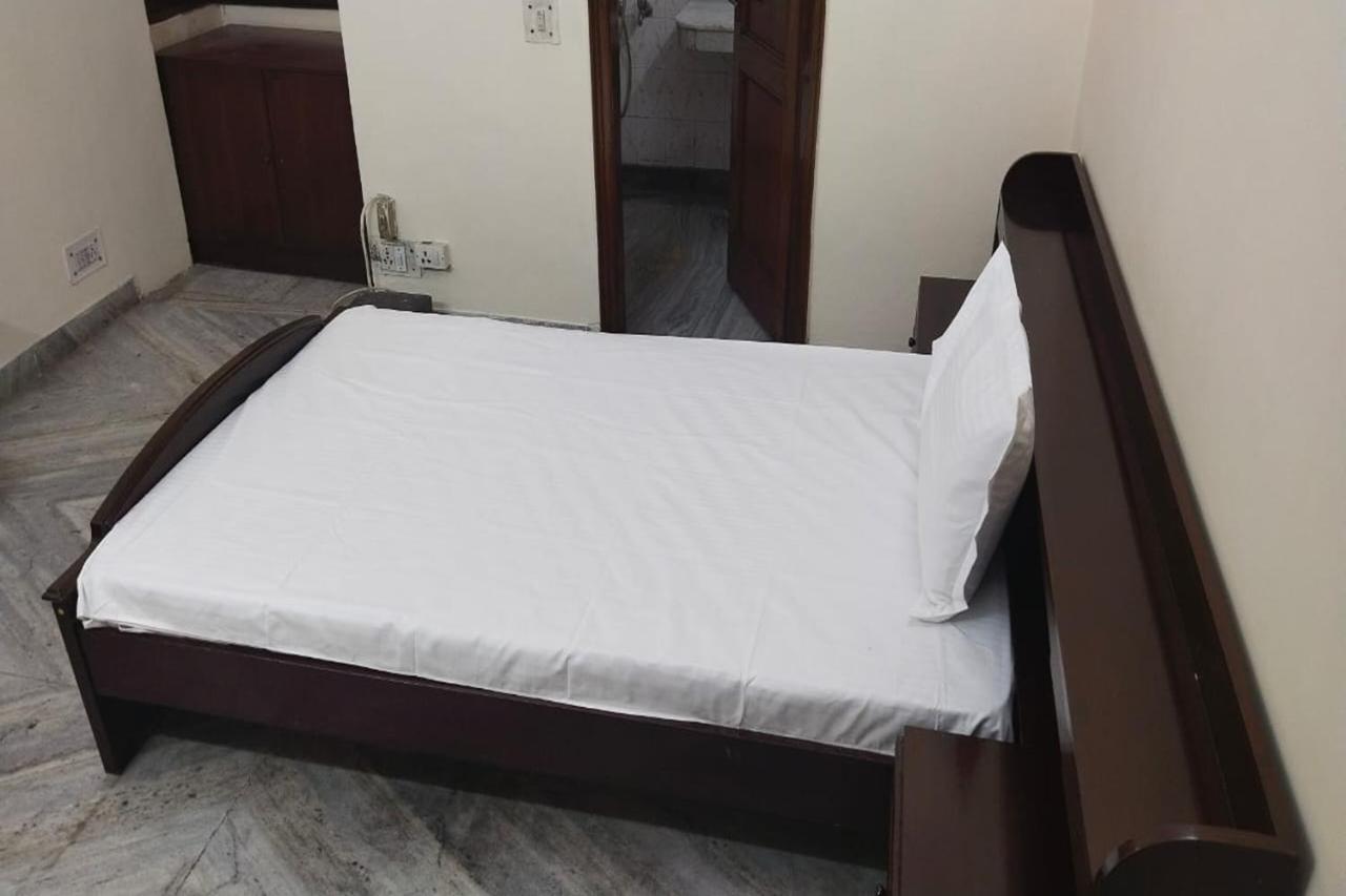 Greenleaf Apartment And Suites, Kalkaji Ню Делхи Екстериор снимка