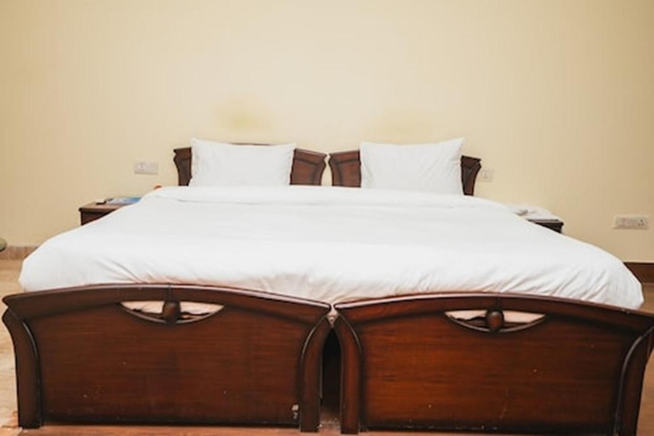 Greenleaf Apartment And Suites, Kalkaji Ню Делхи Екстериор снимка